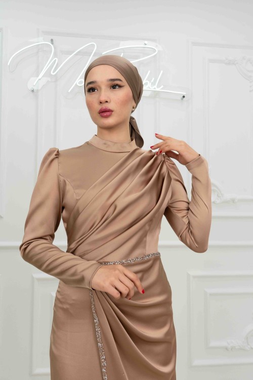Leda  Taş Şerit Detay Belden Drape Saten Tesettür Kalem Abiye   Gold Gold