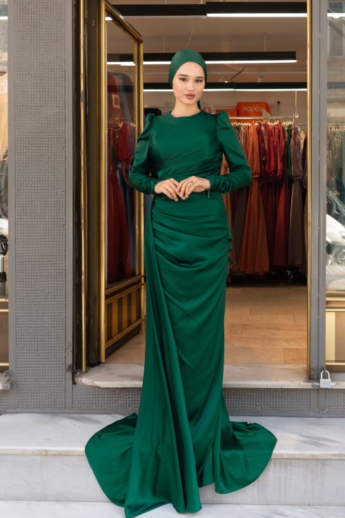 Frezya Pelerin Drape Detay Saten Kalem Tesettür Abiye Zümrüt Zümrüt