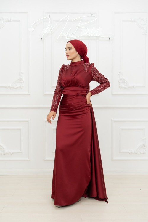 Bel Drape Detay Kol ve Omuz Taşlı Saten Kalem Tesettür Abiye Bordo Bordo