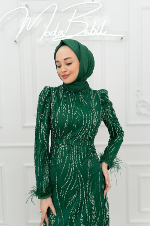 Hazal Bilek Tüy Detay Taş İşlemeli Kalem Tesettür Abiye Zümrüt Zümrüt
