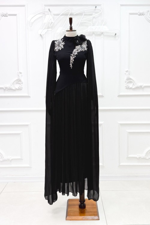 Dilek  Taş ve Gül Detay Omuz Pelerin  Kloş Tesettür Abiye Siyah  Siyah
