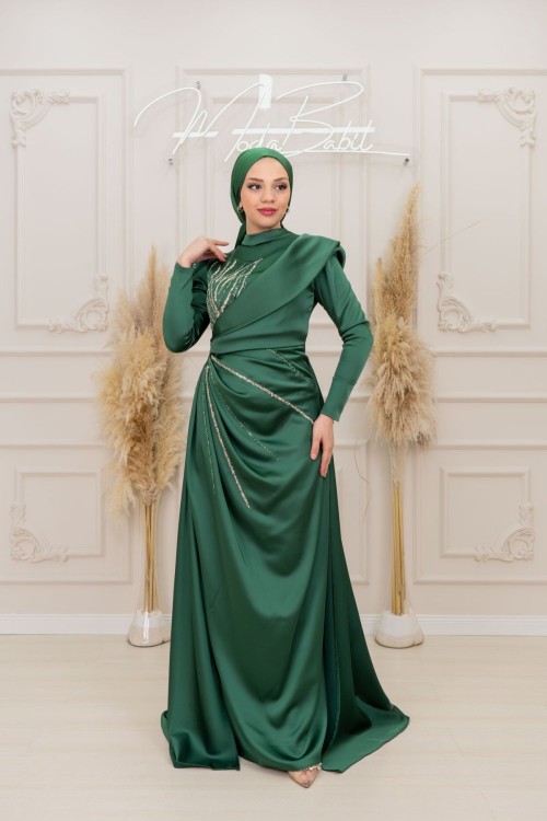 fatıma Taş ve Yaka Detay Bel Drape ve Arka Parça Asetat Saten Kalem Tesettür Abiye Zümrüt Zümrüt